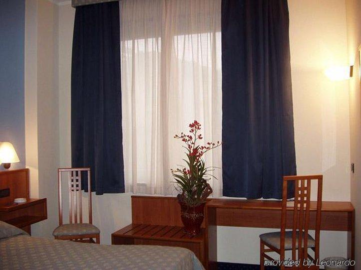 B&B Hotel Torino President Exterior photo