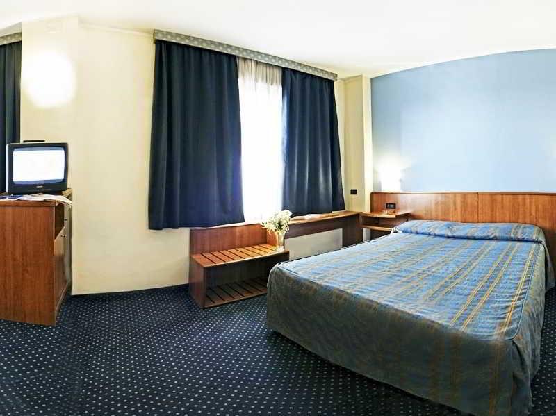 B&B Hotel Torino President Exterior photo