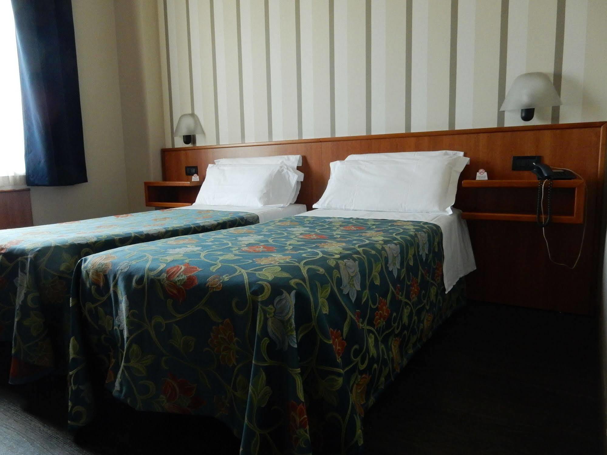 B&B Hotel Torino President Exterior photo